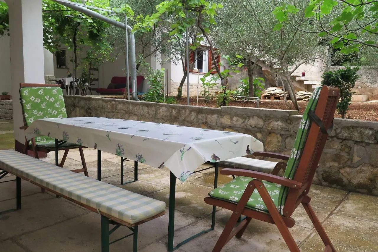 Lumbrela Apartments Starigrad Paklenica Croatie